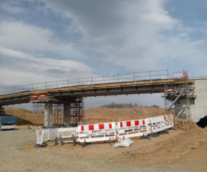 Budowa S8 pod Wrocławiem nabiera tempa. Zobacz najnowsze zdjęcia z placu budowy