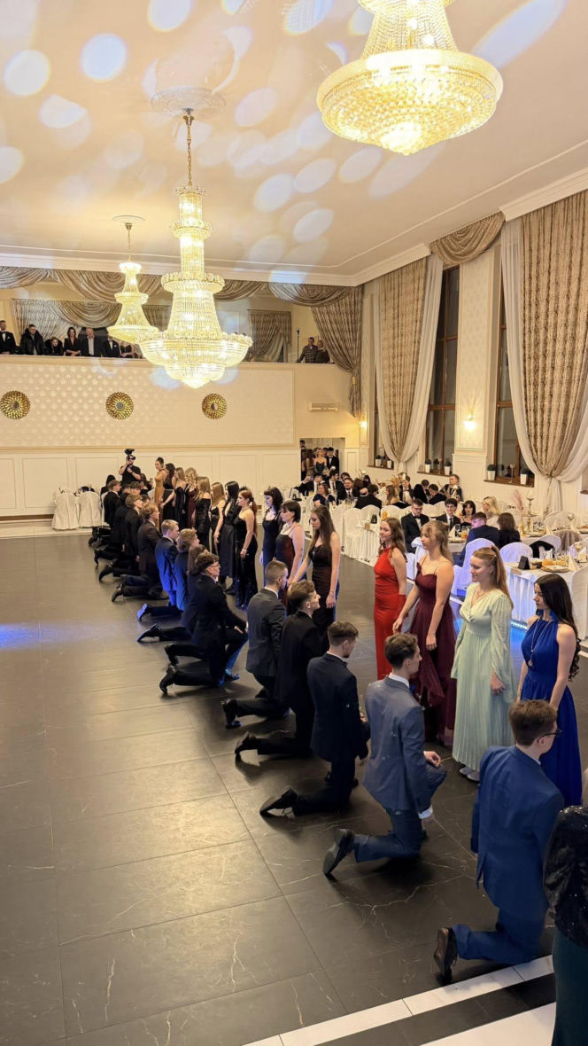 Studniówka Mechanika