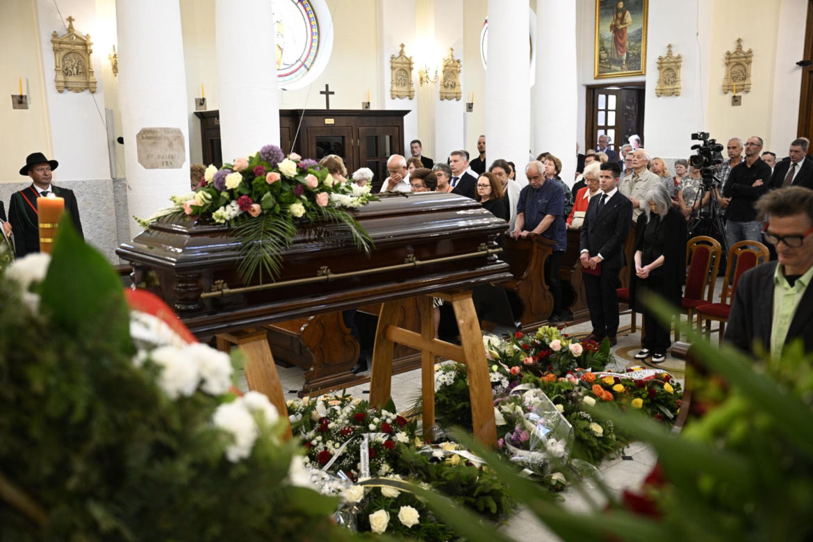 Pogrzeb Janusz Rewiński