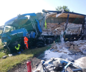 Zderzenie tirów na DK 8 w Jordanowie Śląskim