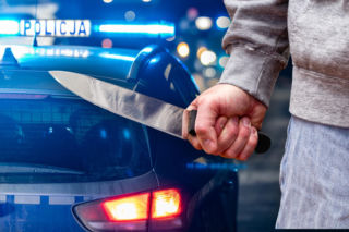 Pobili się w centrum miasta. W ruch poszły pięści i nóż. 27-latek zmarł po śmiertelnych ciosach