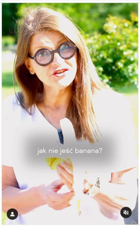 „Nie jak małpa”! Irena Kamińska-Radomska uczy, jak jeść banany