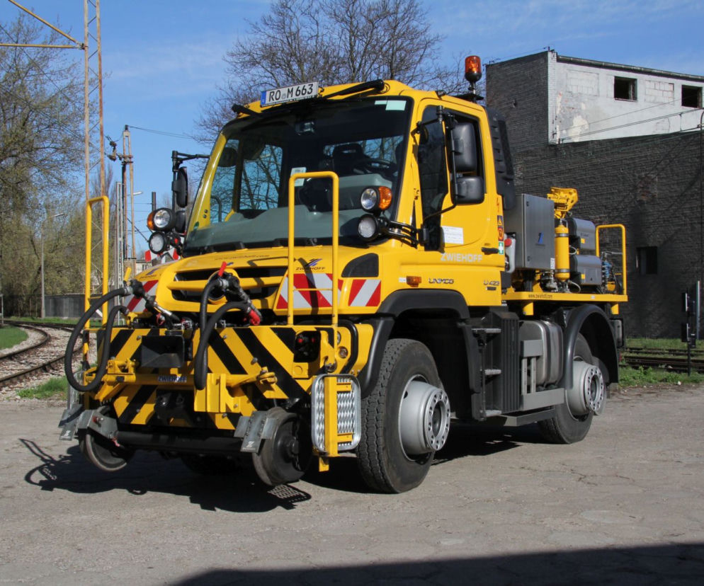 Specjalistyczny Mercedes Unimog
