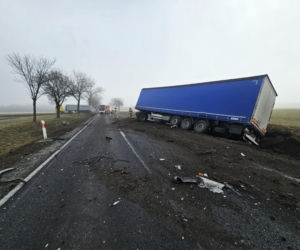 Tragedia na DK 15 niedaleko Inwrocławia! Kierowca osobówki zginął na miejscu [ZDJĘCIA]