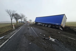 Tragedia na DK 15 niedaleko Inwrocławia! Kierowca osobówki zginął na miejscu [ZDJĘCIA]
