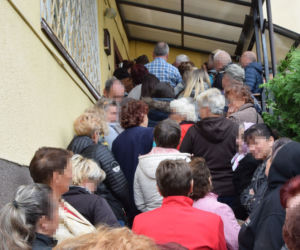 Przez plotkę wyczyścili bank z pieniędzy