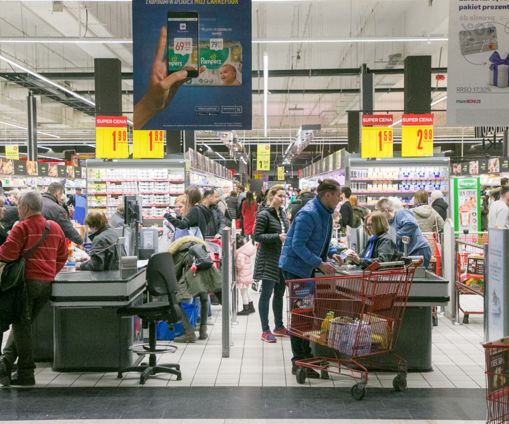 Na zakazie handlu zarabiają zagraniczni giganci