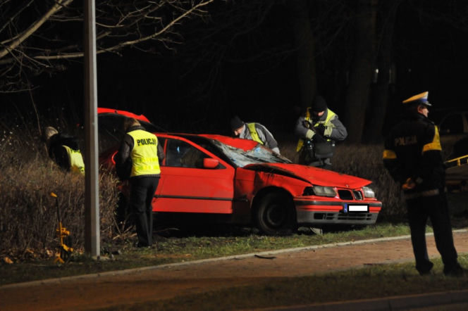 Rozpędzone BMW zmasakrowało całą rodzinę! Noworoczna tragedia w Kamieniu Pomorskim wstrząsnęła całą Polską