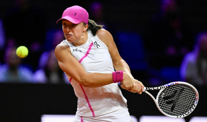 Iga Świątek - Laura Siegemund RELACJA NA ŻYWO z WTA Stuttgart [WYNIK]