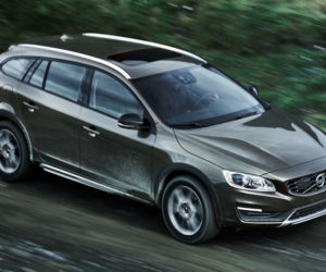 2015 Volvo V60 Cross Country