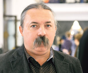 Przyszli do Sejmu po prezenty i pieniądze