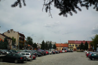 To jedno z najciekawszych miast w Małopolsce. Sąsiaduje z Krakowem, kiedyś było osadą myśliwską