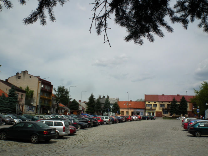 To jedno z najciekawszych miast w Małopolsce. Sąsiaduje z Krakowem, kiedyś było osadą myśliwską