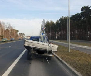 Groźny wypadek na ul. Grunwaldzkiej w Bydgoszczy. Jedna osoba poszkodowana 