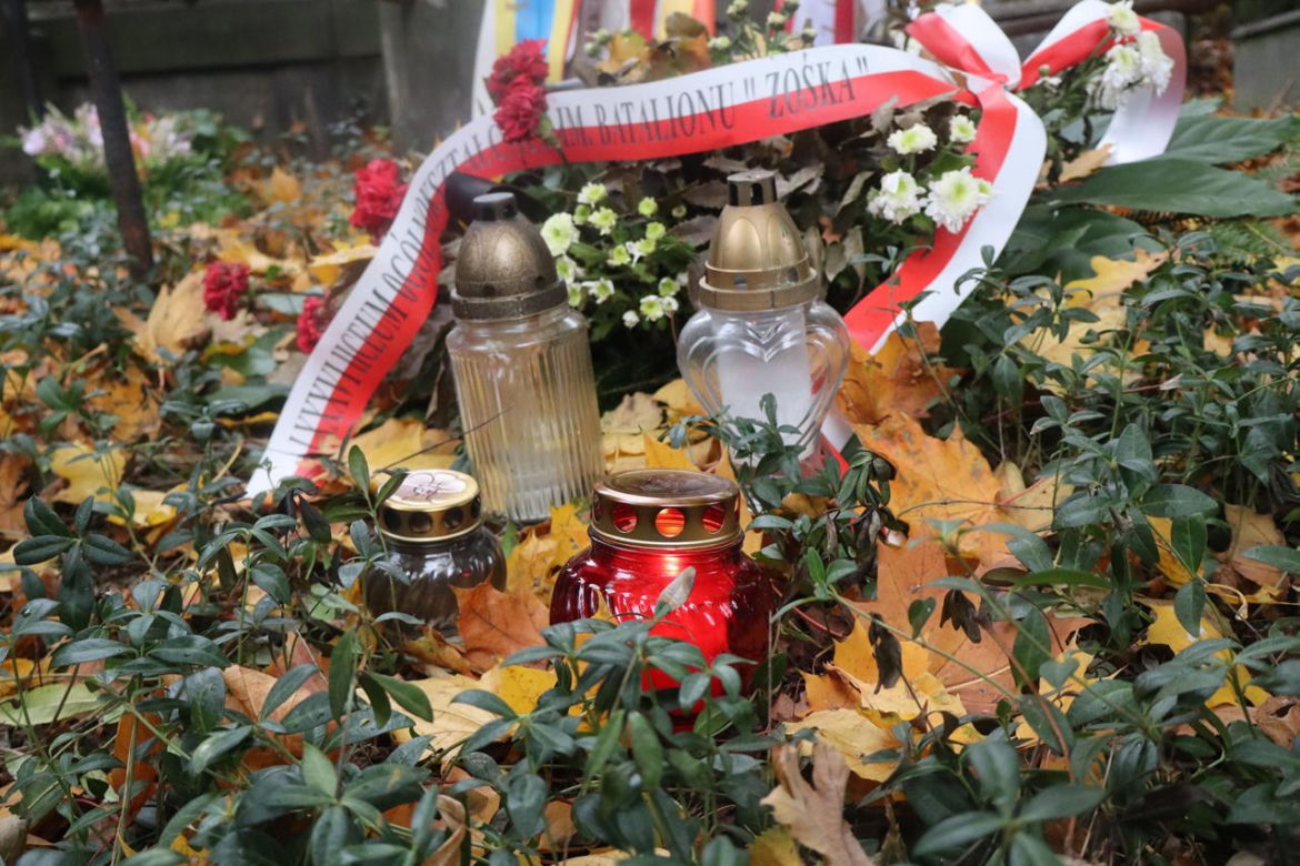 Skromniutki grób bohaterki. Wanda Traczyk-Stawska dostała muzeum, a mogiła czeka