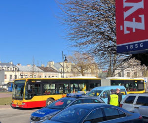 Tragedia w Górze Kalwarii. Nie żyje pasażerka autobusu