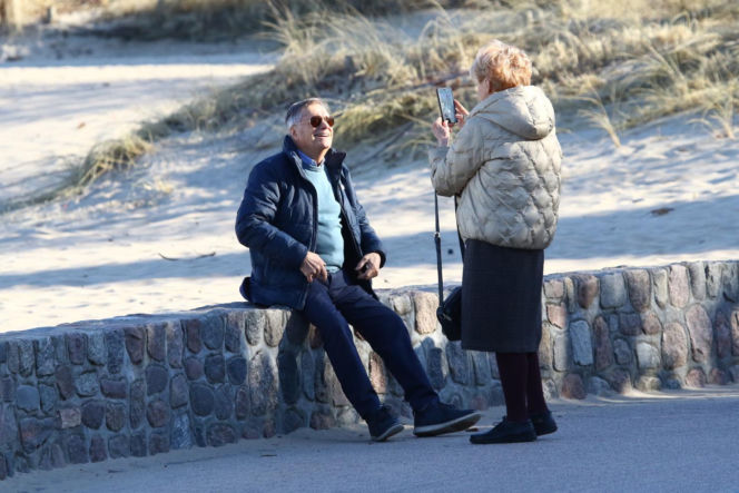 Stefan Friedmann z żoną na spacerze