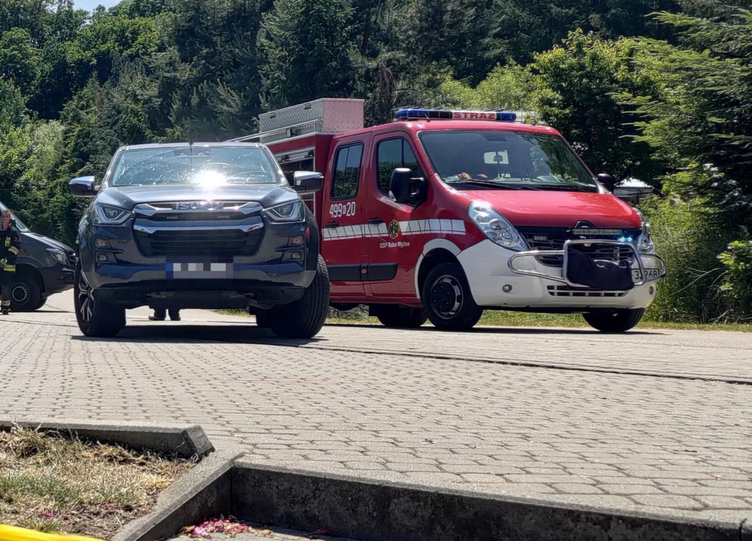 Kobieta zastrzelona na parkingu przy szkole. Znaleziono też ciało jej męża