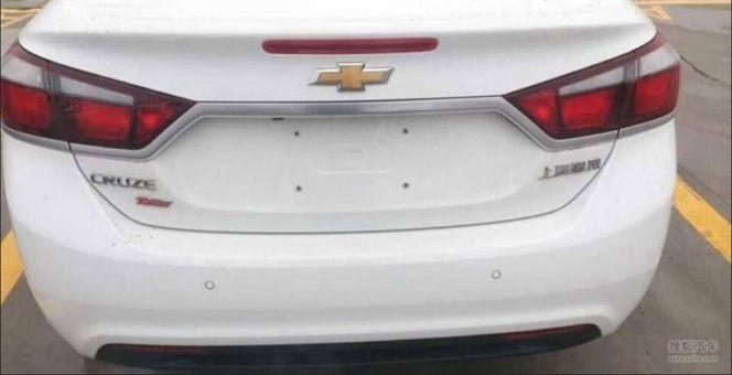 Tak będzie wyglądał nowy Chevrolet Cruze! - FOTO