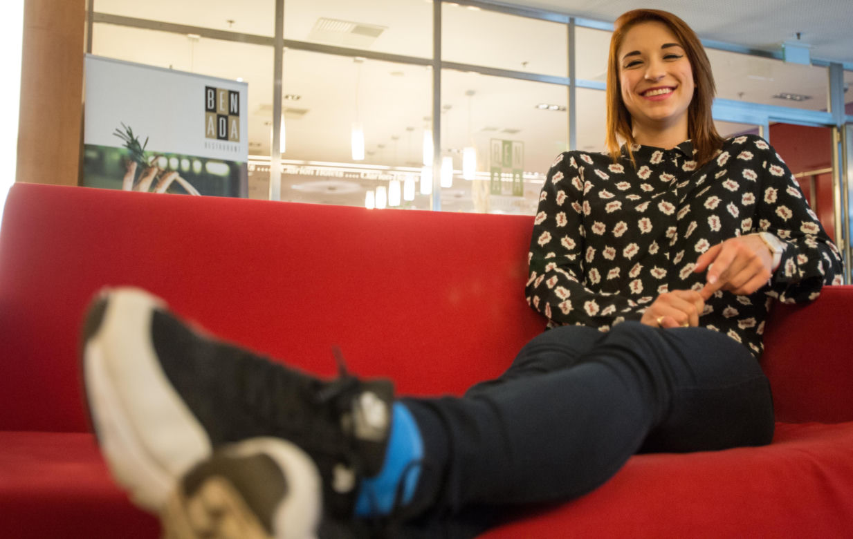 18-letnia Ewa Swoboda bez tatuaży