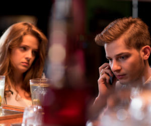 Aż po sufit. Łukasz (Krzysztof Chodorowski), Natalia (Erika Karkuszewska)