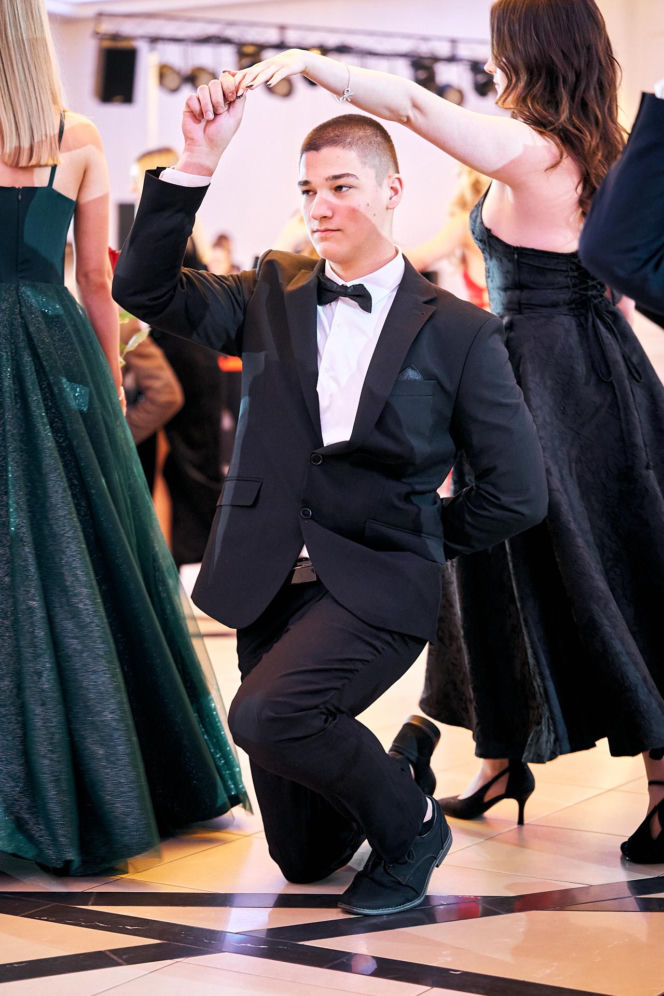 Studniówka siedleckiej Królówki 2026 - walc i polonez