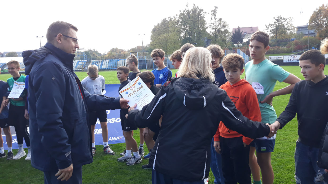 Na Stadionie Miejskim w Iławie odbyły się Drużynowe Biegi Przełajowe