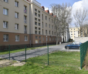Wojna o parking na Pradze-Południe. ZGN wybudował parking za 170 tys.