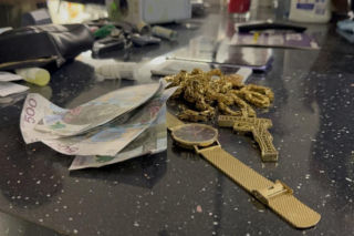 Udawali partnerów, robili z kobiet towar. Kilkadziesiąt ofiar gangu z Łódzkiego