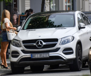 Doda jeździ potężnym Mercedesem