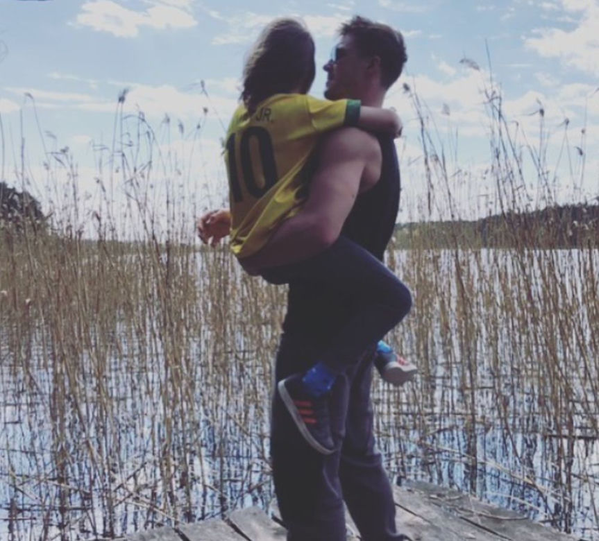 Mikołaj Roznerski i jego syn Antek na Instagramie - 2020 r. 