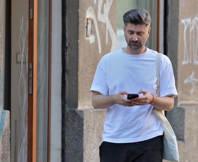 Krzysztof Śmiszek wybrał się do fryzjera