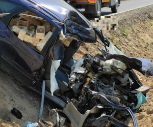 Kondrajec Szlachecki. Dwie osoby zginęły w wypadku na DK nr 7! Ich renault zmiażdżyła ciężarówka