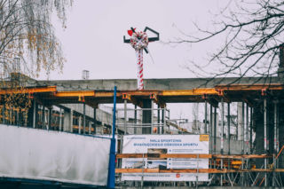 „Wiecha” na budowie Hali Sportowej Białołęckiego Ośrodka Sportu