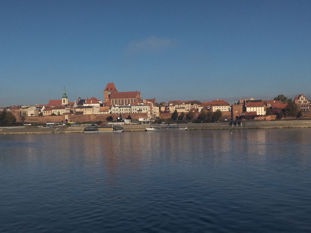 Panorama Torunia jednak niezagrożona? Budowa pawilonów na Bulwarze Filadelfijskim ma być kontynuowana
