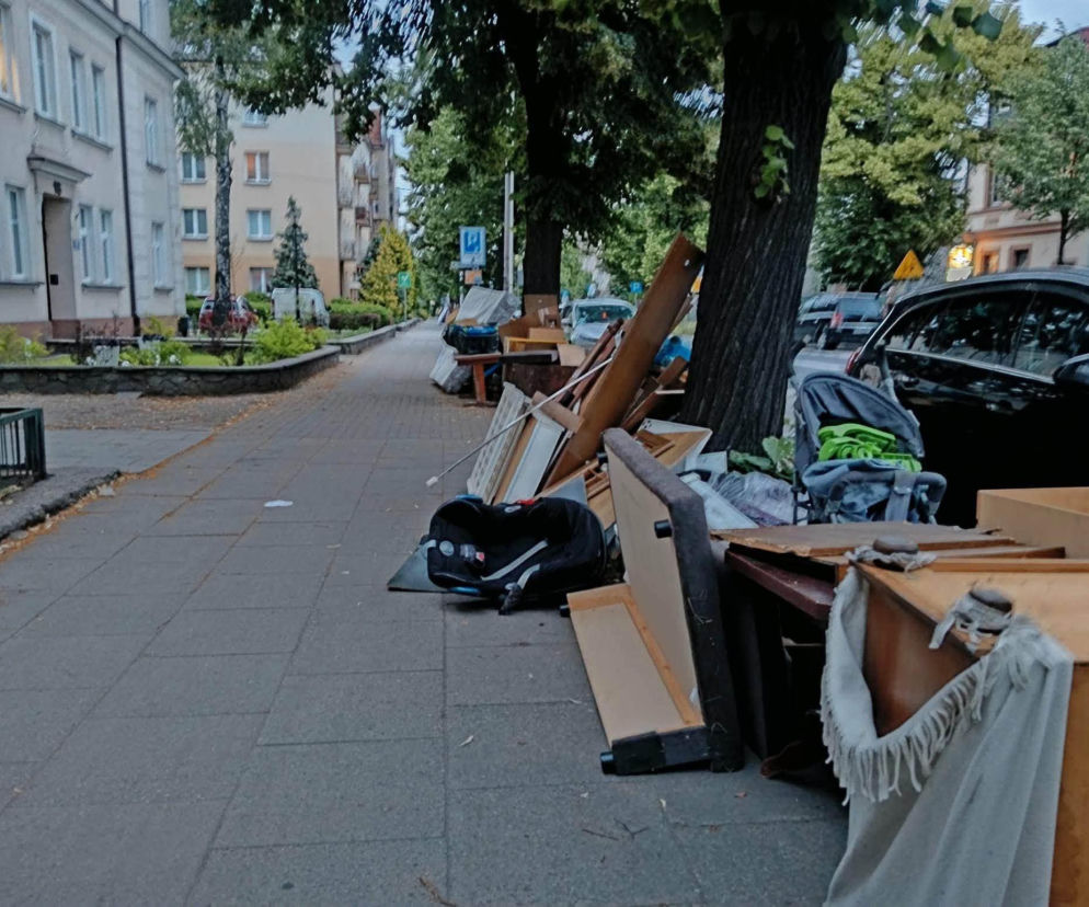Ostrów. 570 ton śmieci. Za nami zbiórka wielkogabarytów