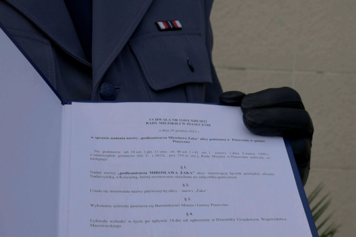 Podkom. Mirosława Żaka zastrzelili bandyci. Teraz zyskał własną ulicę