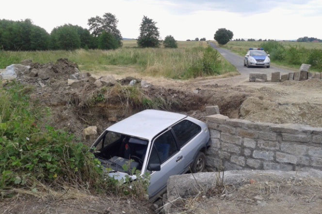Jawor: wpadł do potoku, bo skończyła mu się droga