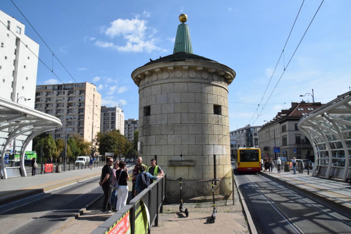 Eksmitują gołębie z "Grubej Kaśki" na czas remontu