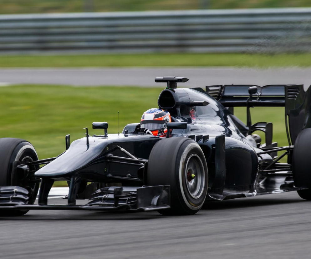 Kwalifikacje Formuły 1 na Silverstone. Kto wystartuje z pole position?