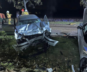 Poważny wypadek na Dolnym Śląsku! Samochody zderzyły się z ciągnikiem, są ranni