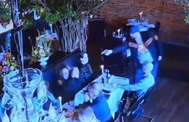 Chciał zabić żonę w restauracji! Kelner bohaterem