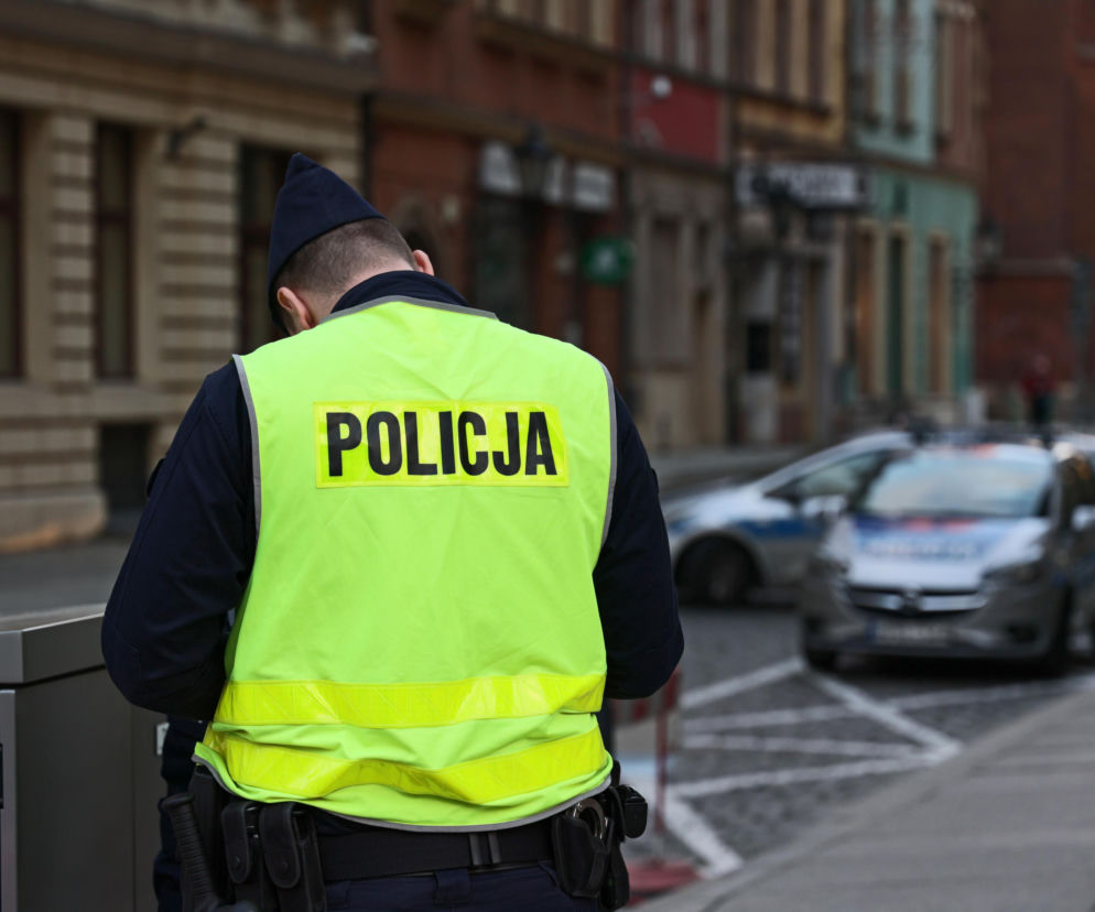 Policjant spowodował kolizję i odjechał. Był nietrzeźwy
