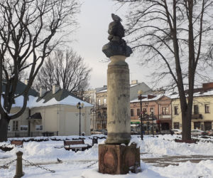 Jak wyglądała ulica Piłsudskiego w Siedlcach i okolica dawnej bramy-dzwonnicy pod koniec stycznia 2021?