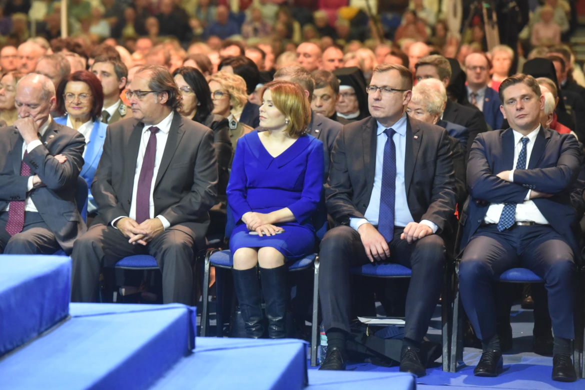 Urodziny Radia Maryja. Tak ojciec Rydzyk i jego zwolennicy świętowali w Toruniu