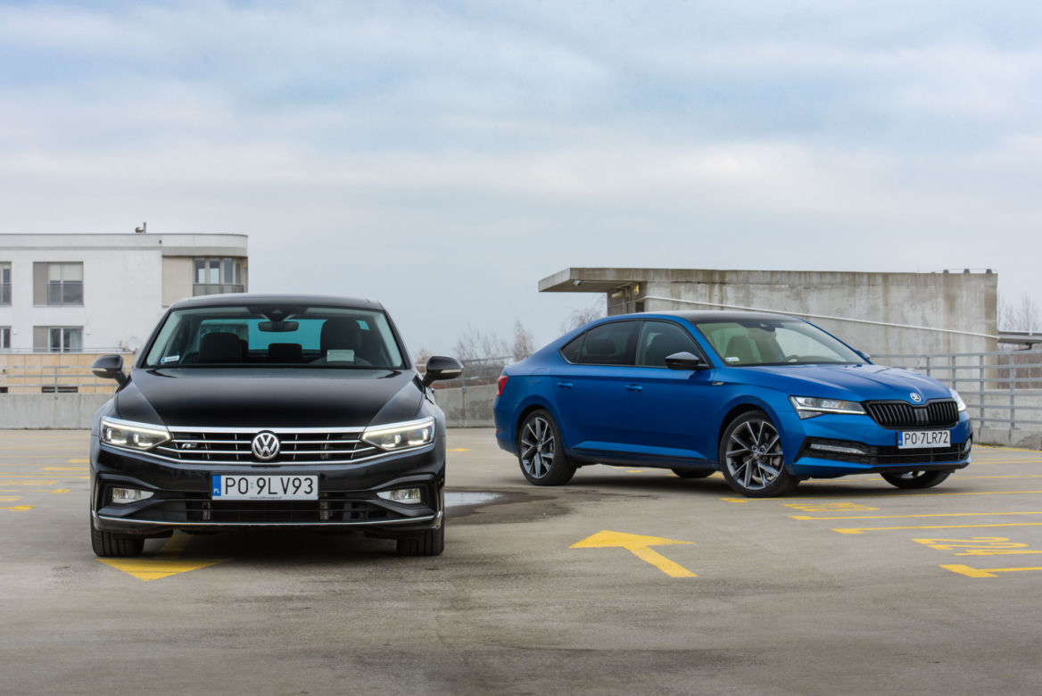 Volkswagen Passat Elegance vs Skoda Superb Sportline