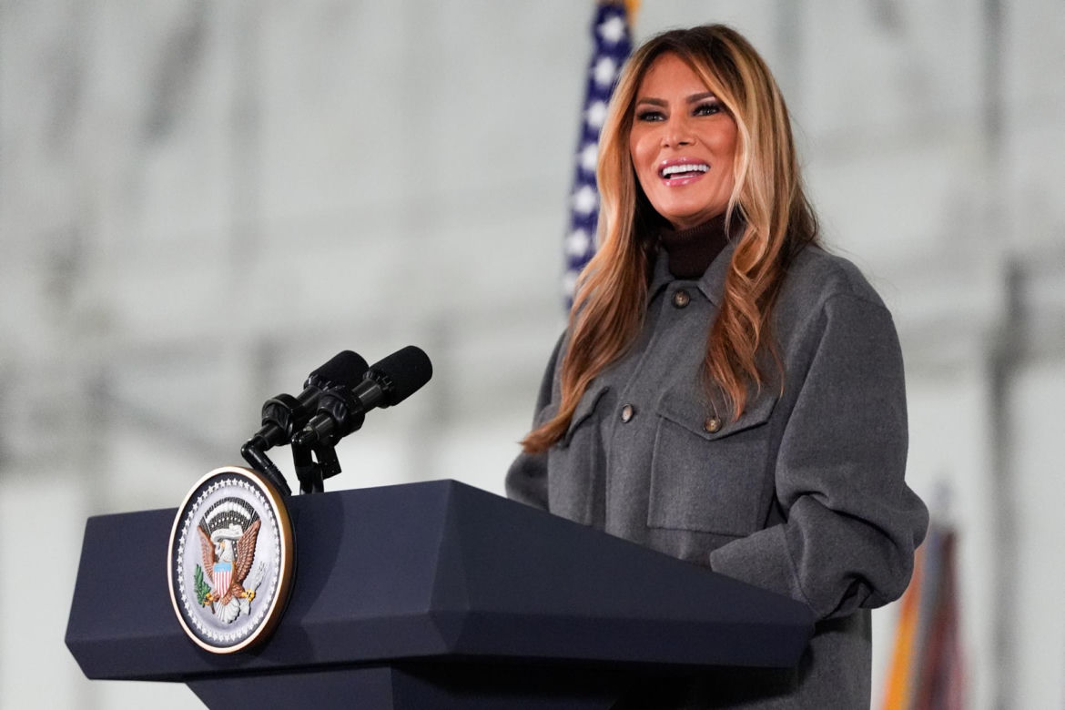 Melania Trump udekorowała Biały Dom. Święta lepsze niż za Bidena?