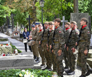 Oni pamiętali o Janie Fryczu. Biało-czerwone wieńce