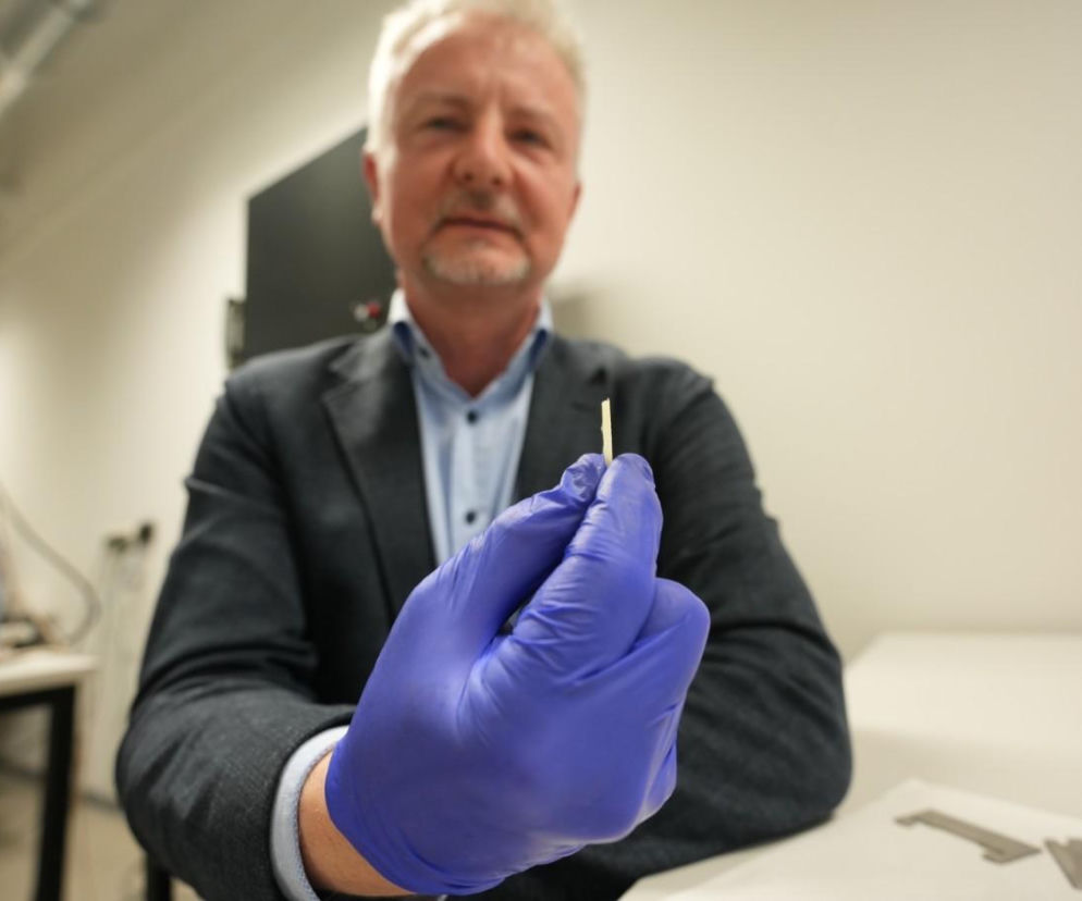 Dzięki temu plomby w zębach mogą być lepsze i trwalsze. Naukowcy z Politechniki z nowym pomysłem