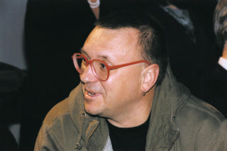 Jerzy Owsiak na przestrzeni lat. Tak zmieniał się jego charakterystyczny wizerunek
